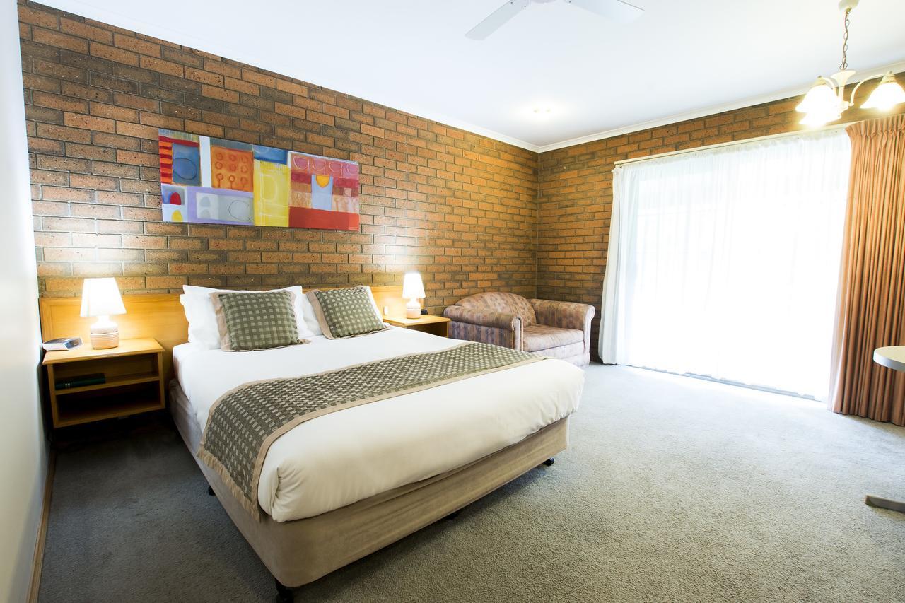 Sportslander Motor Inn Moama Ngoại thất bức ảnh