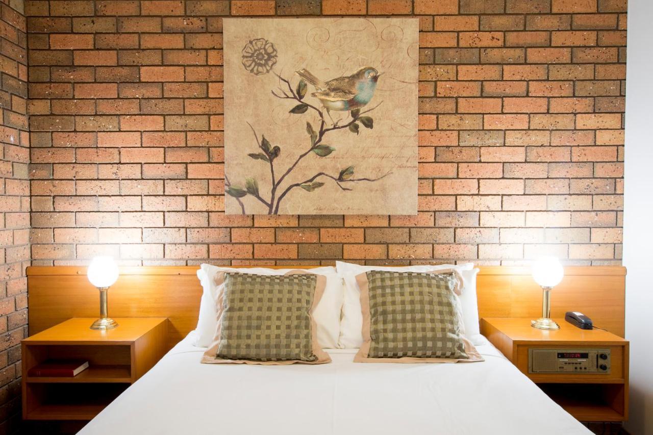 Sportslander Motor Inn Moama Ngoại thất bức ảnh